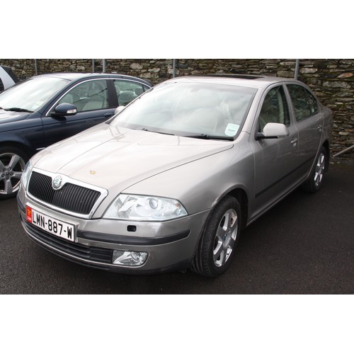 5 - LMN887W
Beige Skoda Octavia 1896cc LAURIN & KLEMENT TDI
First Registered 20.07.2006
Approx 67000 mil... 