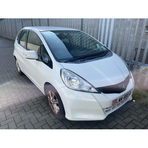 9 - LMN665X
Honda Jazz 1.4 i-VTEC ES
First Registered 29.03.2013
Approx 60,000 miles
Manual Petrol
EML o... 