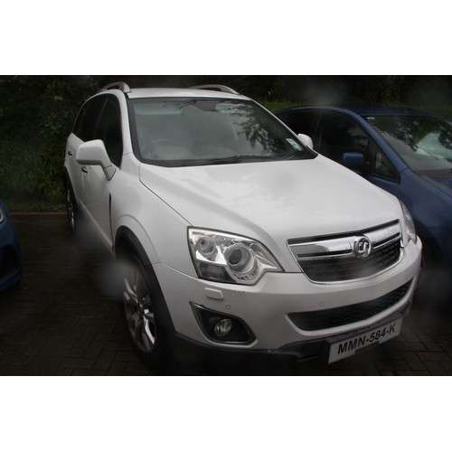 28 - MMN584K
White Vauxhall Antara 2231cc
First Registered 02.11.2012
Approx 75,875 miles
Diesel Manual