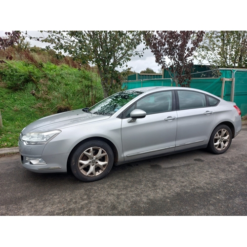 58 - JMN687F
Citroen C5 VTR PLUS HDI 1997cc
First Registered 31.03.2008
Approx 69,800 miles
Manual Diesel... 