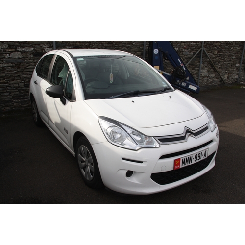 62 - MMN991A
White Citroen C3 1.4L car
First Registered 23.06.2015
Approx 44,750 miles
Manual Diesel
One ... 