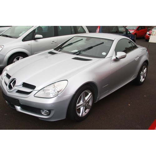 24 - RMN812F
Mercedes Benz SLK 1.8 SLK200K
First Registered 29.05.2009
Approx 68,000 miles
Petrol Auto