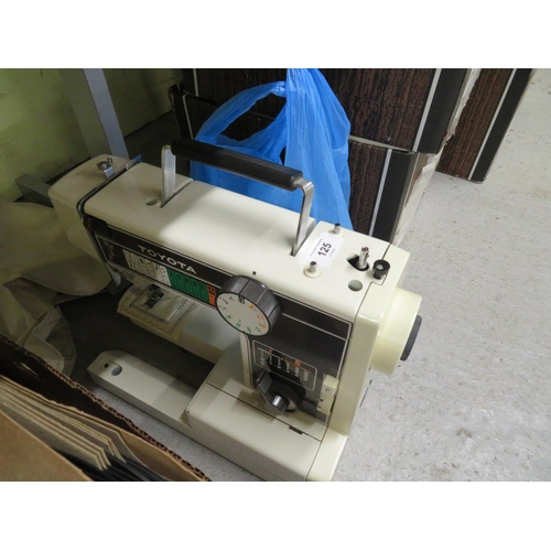 125 - Toyota sewing machine with cover