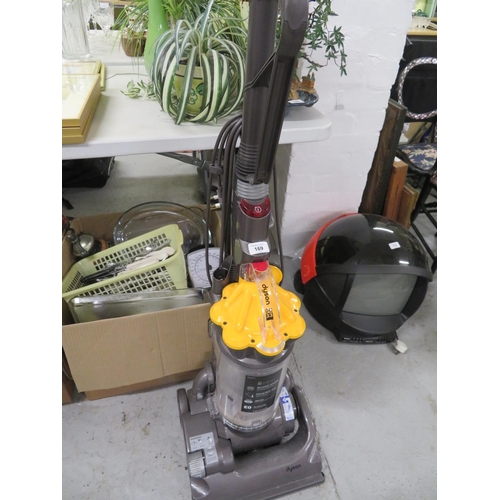 169 - Dyson DC33 upright vacuum