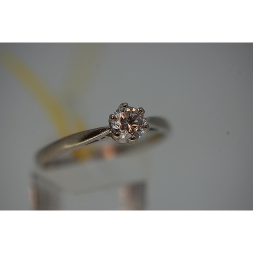 240 - 18ct white gold, solitaire diamond ring 0.33 carat size P