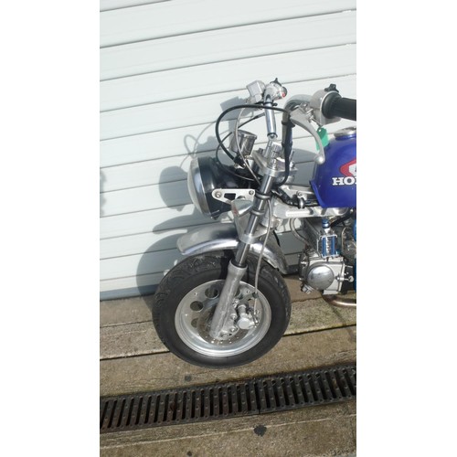 50 - Y199HHP
Easyrider 49cc bike
First registered 2001
No V5
High specification including oil cooler and ... 
