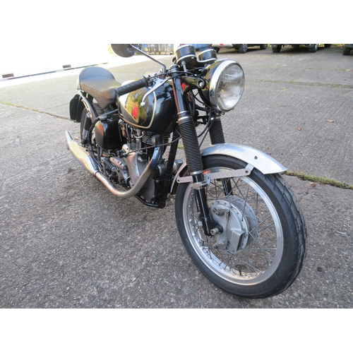 52 - N430MAN
Velocette Venom 500cc
First registered 26/10/1959
Approx 4393 miles showing
Manual 
Petrol
S... 