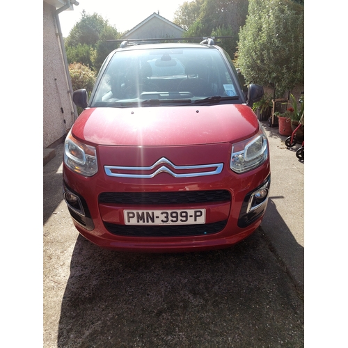 102 - PMN399P
Citroen C3 Picasso 1200cc
First Registered 29.06.2017
Approx 36,000 miles
Manual Petrol