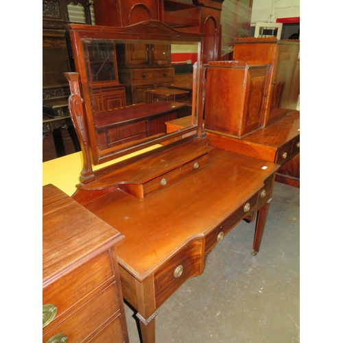 28 - Mahogany dressing table with three drawers to base and bevel edged glass mirrored top