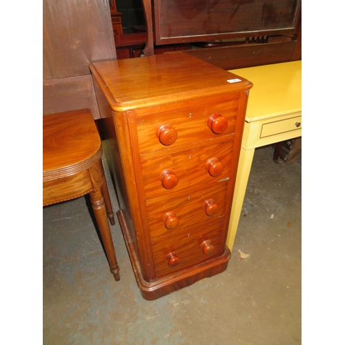 48 - Mahogany narrow four drawer chest with knob handles