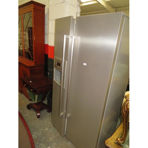 8 - Siemens large American fridge freezer