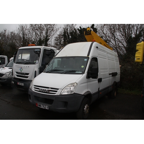 62 - HMN762V
Iveco Dialy 65C18D 2998cc Powered Access Lift
First Registered 27.03.2007
Approx 5547 kms
Ma... 