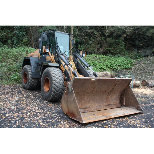 67 - Case 721 loading shovel
Circa 2000
Approx 2900 hours
total weight 15,300 kg
VAT ON HAMMER @ 20%
PLUS... 