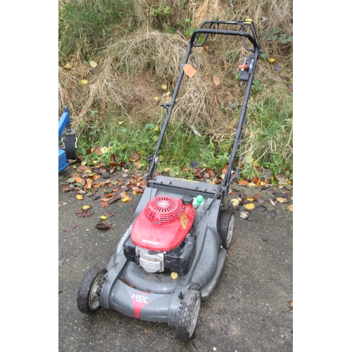 69 - Honda HRX537 lawn mower (SPARES/REPAIR) and a Stihl BG86 blower (SPARES/REPAIR) VAT ON HAMMER @ 20%