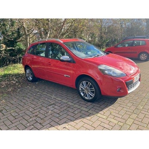 12 - LMN120B
Red Renault Clio DYNT 1.2T 100 1149cc
First Registered 16.10.2012
Approx 28,000 miles
Manual... 