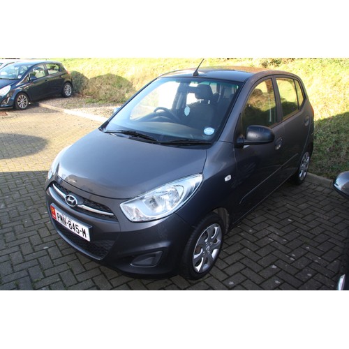 21 - PMN845M
Grey Hyundai I10 Classic 1248cc
First Registered 03.05.2013
Approx 44,356 miles
Manual Petro... 