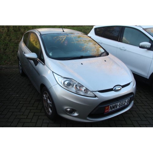 41 - NMN662B
Silver Ford Fiesta Zetec 1242cc
First Registered 03.12.2011
Approx 74,343 miles
Manual Petro... 