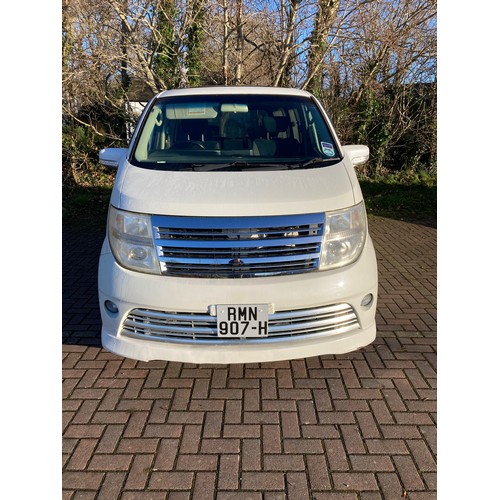 37 - RMN907H
White Nissan Elgrand 3490cc
First Registered 01.02.2005
Approx 138,000 miles
Auto Petrol
ele... 