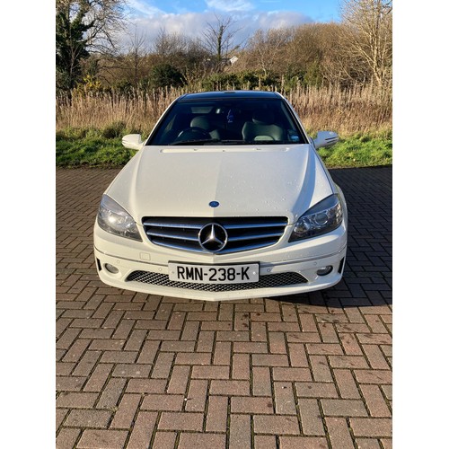 15 - RMN238K
White Mercedes CLC 350 Sport
First Registered 14.04.2009
Approx 63,000 miles
Auto Petrol
9 s... 