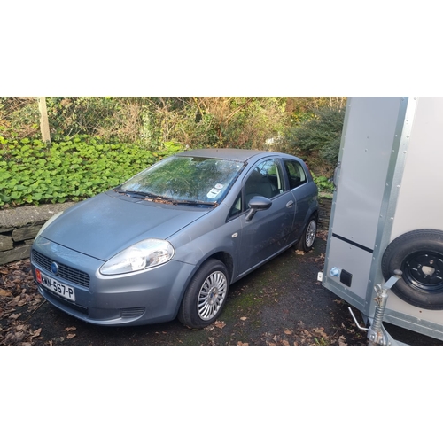 75 - MMN567P
Grey Fiat Punto Active 1242cc
First Registered 29.09.2007
Approx 60,000 miles
Manual Petrol
... 