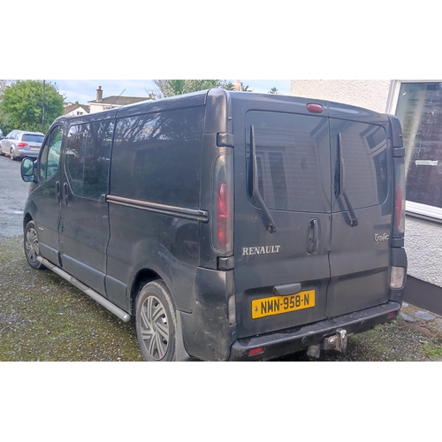 88 - NMN958N
Black Renault Trafic Dci 100 1870cc
First Registered 09.03.2006
Approx 138,000 miles
Manual ... 