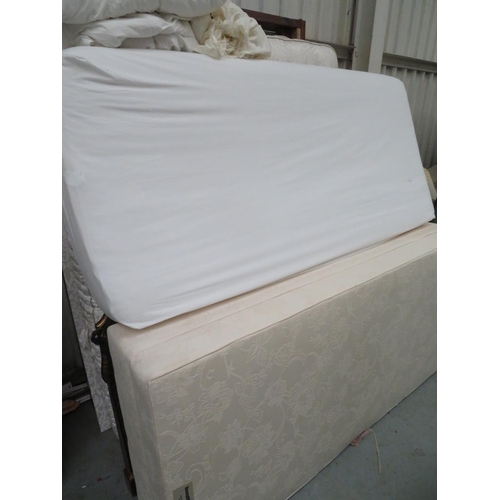 2 - Dunlopillo spring edge single divan bed plus bedding