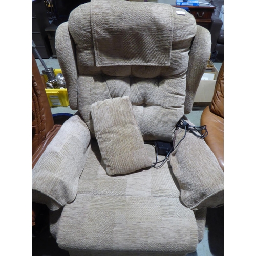 42 - Electric riser recliner chair