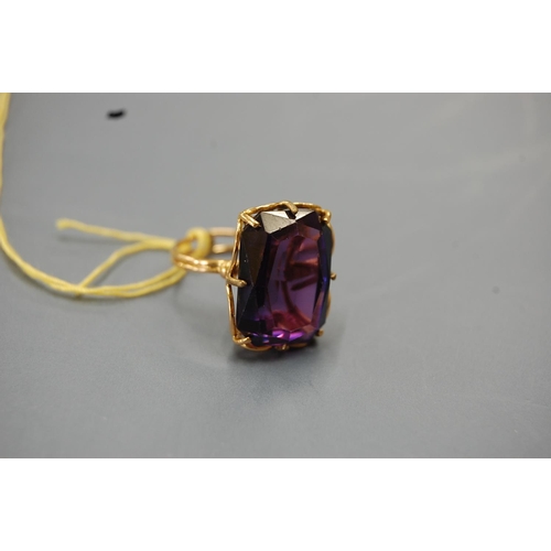 436 - 18ct gold amethyst dress ring