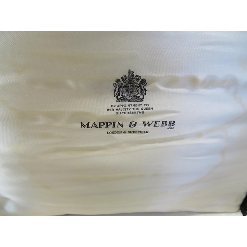 11 - Cased Copeland Spode plate and knife made for Mappin and Webb