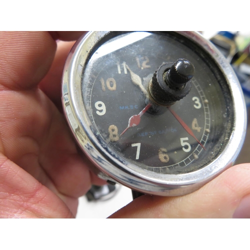 34 - A WWII Spitfire clock, MK II C, REF No. 6A/1104