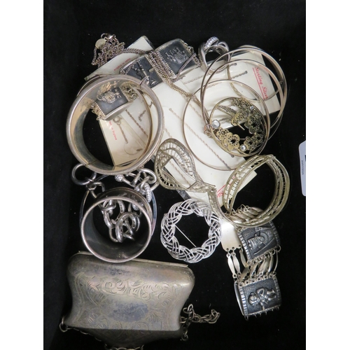 209 - Box of silver and other jewellery