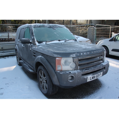 2 - LMN501P
Land Rover Discovery TDV6 2720cc
First Registered 09.10.2008
Approx 102,061 miles
Auto Diese... 