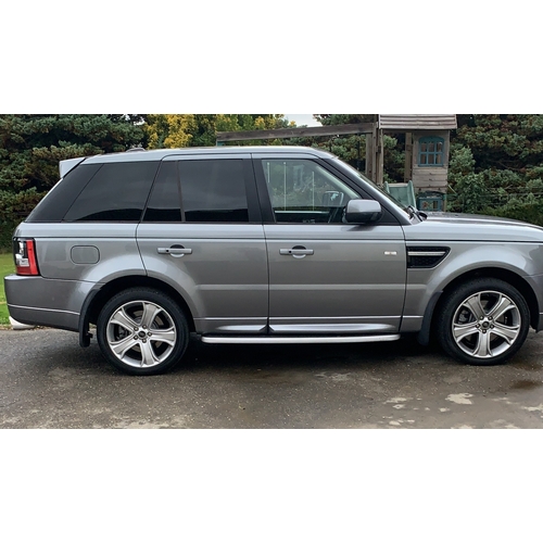 9 - PMN775L
Grey Land Rover Range Rover Sport Luxury 2993cc
First Registered 06.12.2012
Approx 99,000 mi... 