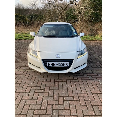 23 - NMN429X
White Honda CR-Z Sport I-VTEC 1497cc
First Registered 29.11.2010
Approx 85,000 miles
Manual ... 