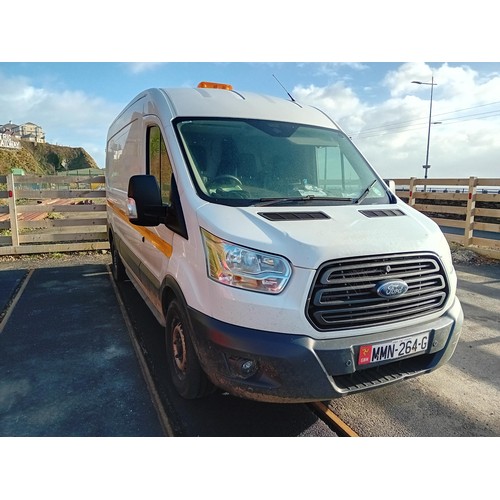 66 - MMN264G
White Ford Transit 2198cc Van
First Registered 23.02.2016
Approx 76,376 miles
Manual Diesel
... 