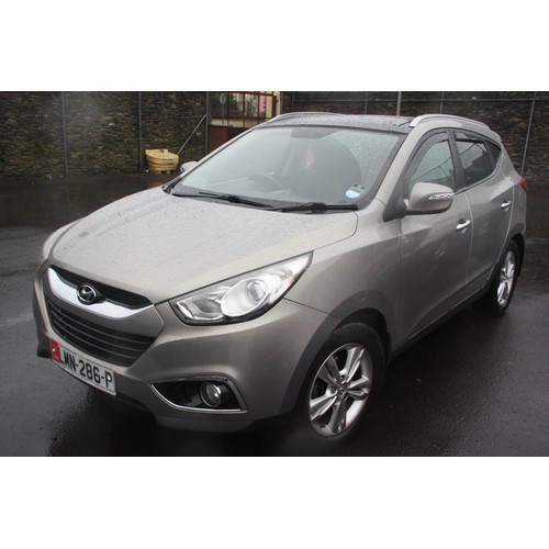 47 - LMN286P
Silver Hyundai IX35 2WD CDRI
First Registered 24.03.2011
Approx 52,000 miles
Manual Diesel
D... 