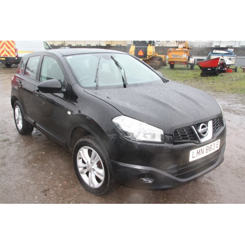 90 - LMN883E
Black Nissan Qashqai 1461cc
First Registered 24.04.2010
Approx 90,000 miles
Manual Diesel
so... 