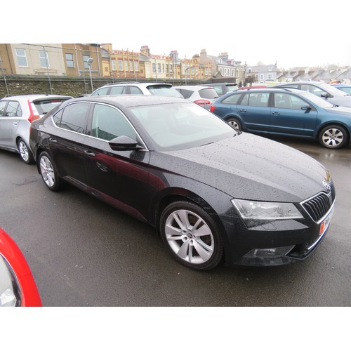 38 - RMN273J
Black Skoda Superb 1.5 TSI S-A 1498cc
First Registered 11.02.2019
Approx 96,000 miles
Auto P... 