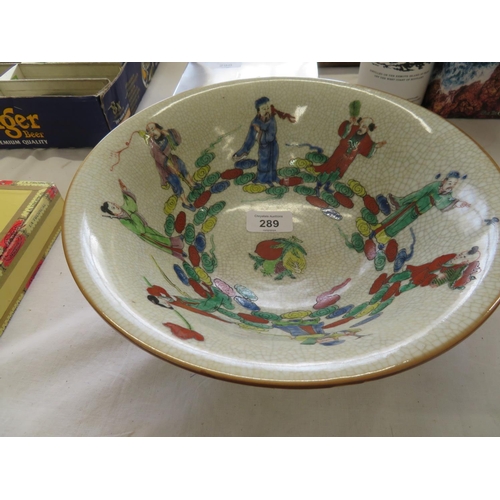 289 - A Chinese crackle glaze chow bowl having decoration of figures in multi-coloured glazes