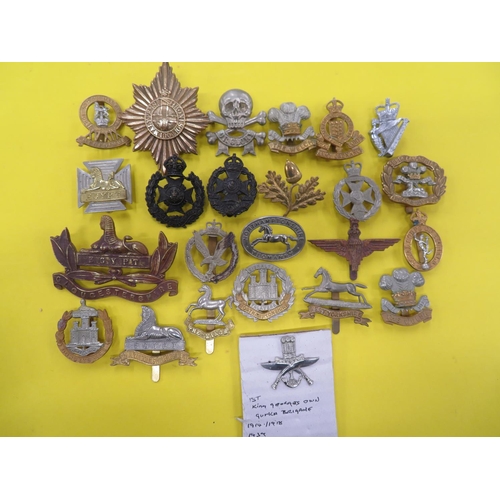 479 - Twenty four various British Army cap badges