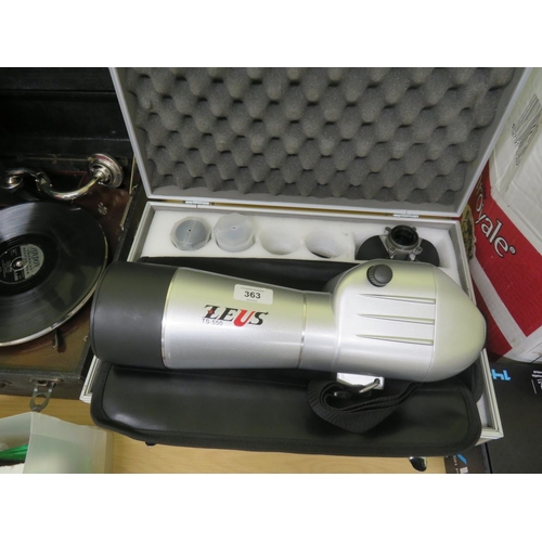 363 - Cased Zeus TS-550 spotting scope