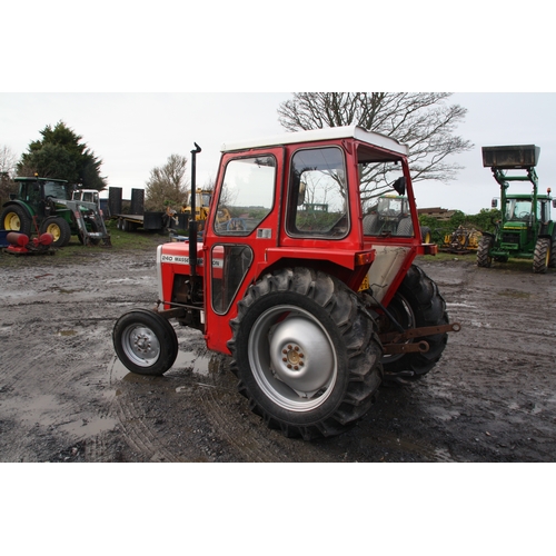 30 - GMN576G
Massey Ferguson 240 tractor with cab
First Registered 05.06.1984
Approx 4072 hours
new tyres... 