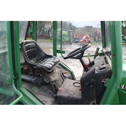 34 - John Deere 955 with cab
Early 2000's
Approx 1504 hours
3 point linkage and PTO
3 cylinder diesel
VAT... 