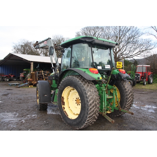 67 - John Deere 5820 with MX loader
First Registered 01.04.2007
Approx 2215 hours
4WD industrial tyres
le... 