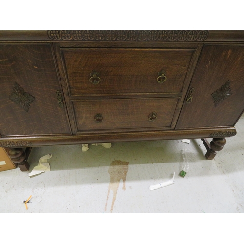 118 - Oak sideboard with two cupboards and two drawers