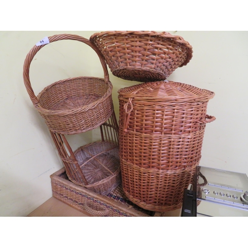 84 - Collection of wicker items