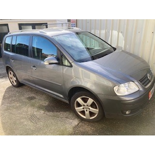 64 - KMN699R
Volkswagen Touran Sport TDI 1968cc
First Registered 02.04.2007
Approx 119,835 miles
Manual D... 