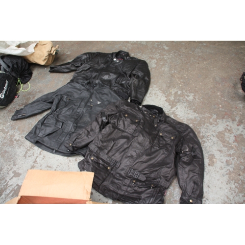 85 - Collection of motorcycle jackets, leathers, gloves, boots etc see images for size