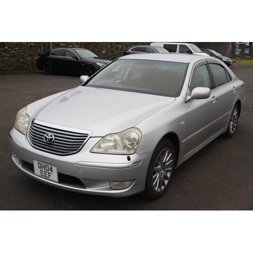 89 - UK REGISTERED
DH04EEF
Silver Toyota Crown Majesta 4290cc (Japanese import)
Year of manufacture 2004
... 