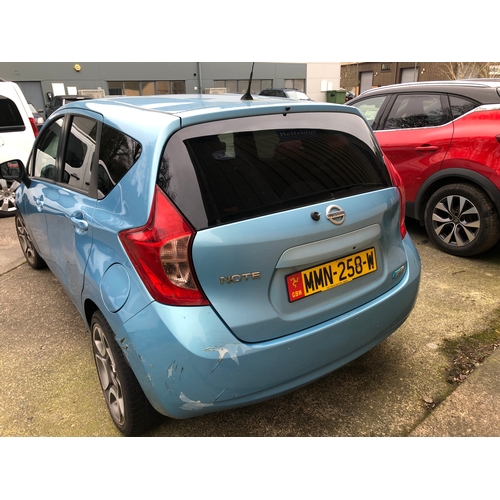 90 - MMN258W
Blue Nissan Note Tekna 4461cc
First Registered 30.07.2014
Approx 39,600 miles
Manual Diesel
... 